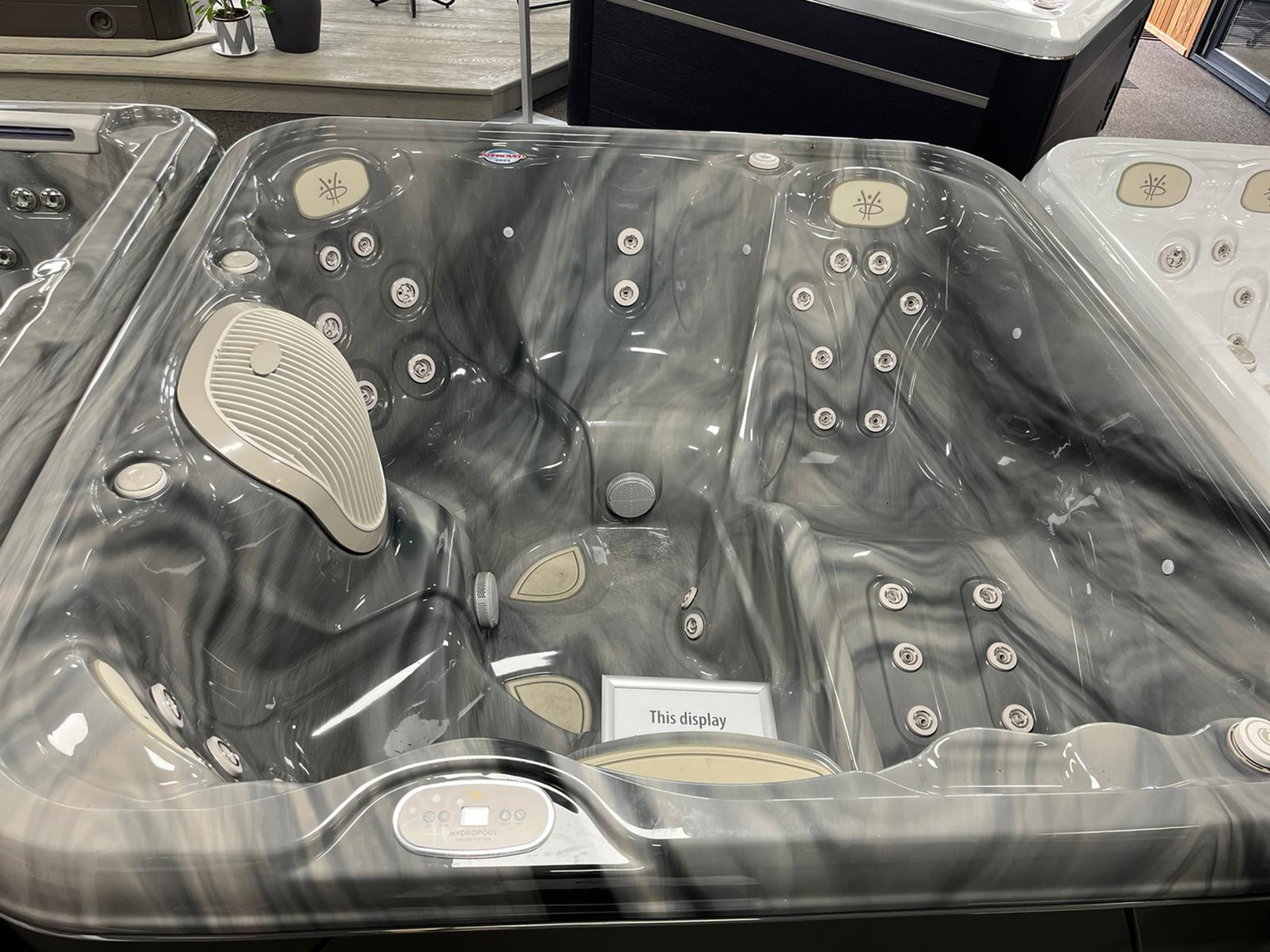 Hot Tub For Sale Hydropool Serenity 4500